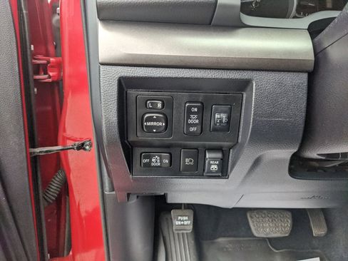 Used 2020 Toyota Tundra SR5 w/ SR5 Leather Package AWD/4WD image 26
