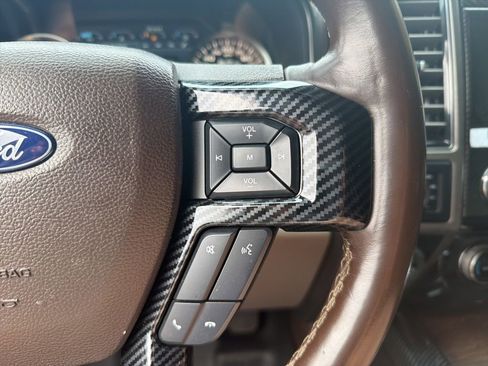 Used 2020 Ford F150 Limited w/ Trailer Tow Package image 11