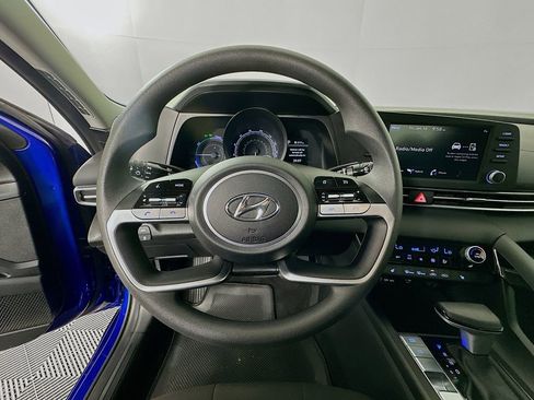 Certified 2023 Hyundai Elantra Blue image 11
