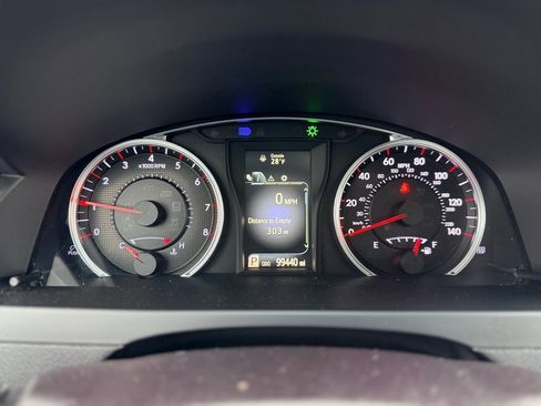 Used 2017 Toyota Camry SE image 11