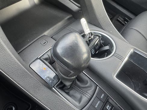 Used 2022 Toyota Avalon XSE image 28