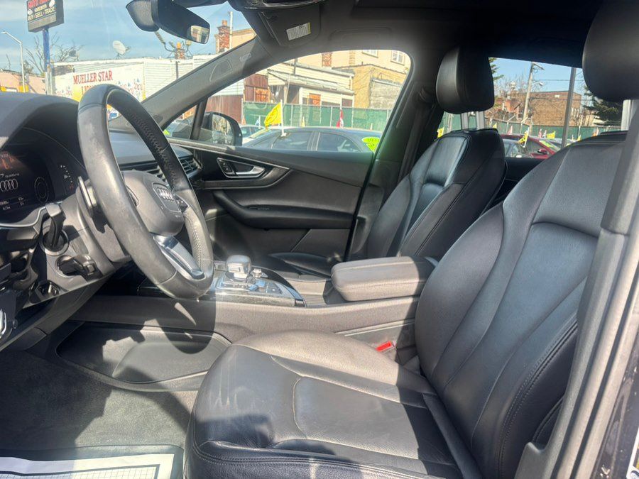 Used 2017 Audi Q7 3.0T Premium Plus AWD/4WD image 16