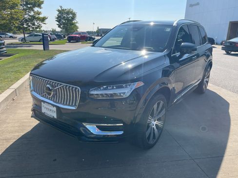 Used 2024 Volvo XC90 T8 Ultimate w/ Protection Package image 2