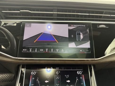Used 2025 Audi Q7 3.0T Premium Plus image 18