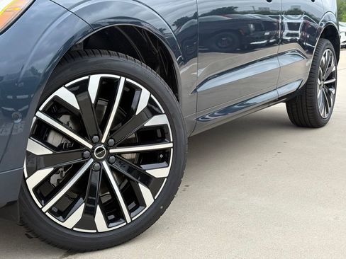 New 2026 Volvo XC60 B5 Ultra w/ Protection Package Premier AWD/4WD image 10
