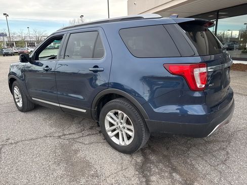 Used 2016 Ford Explorer XLT w/ Equipment Group 202A image 6