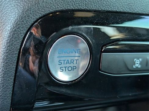 Used 2025 Ford Escape ST-Line w/ Tech Pack #1 image 17