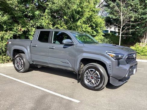 Certified 2024 Toyota Tacoma TRD Sport AWD/4WD image 8