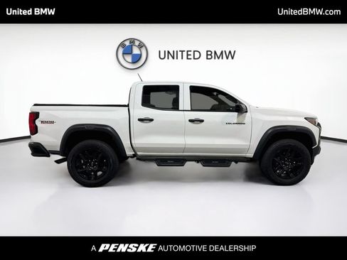 Used 2023 Chevrolet Colorado Trail Boss w/ Technology Package AWD/4WD image 4