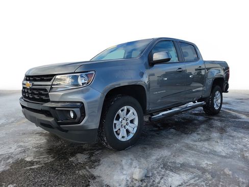 Used 2022 Chevrolet Colorado LT w/ LT Convenience Package image 2