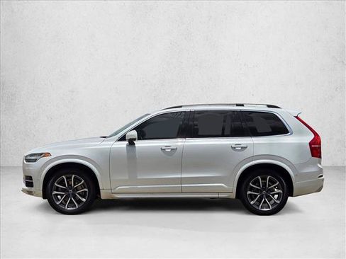 Used 2016 Volvo XC90 T6 Momentum w/ Momentum Plus Package AWD/4WD image 8