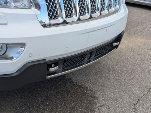 Used 2013 Jeep Grand Cherokee Overland Summit image 11