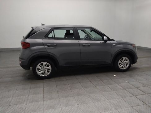 Used 2021 Hyundai Venue SE FWD image 10