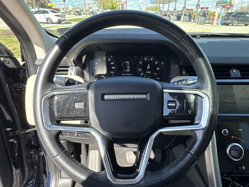 Used 2022 Land Rover Discovery Sport SE image 18