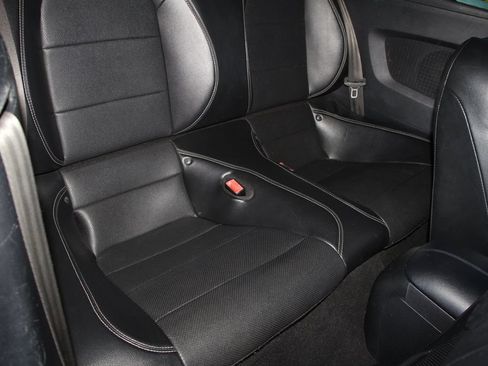 Used 2020 Ford Mustang Premium RWD image 23