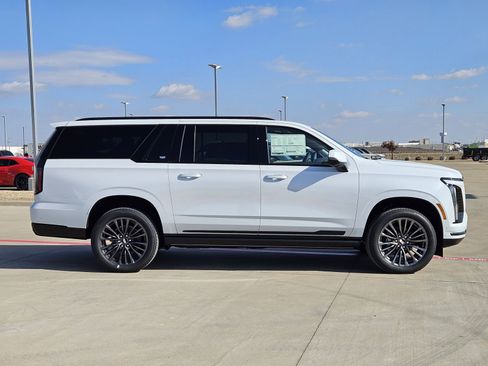 New 2026 Cadillac Escalade ESV Platinum Sport image 7