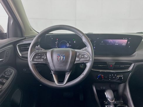 Used 2025 Buick Encore GX Preferred image 17