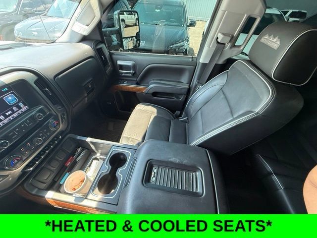 Used 2019 Chevrolet Silverado 2500 High Country w/ Duramax Plus Package AWD/4WD image 10