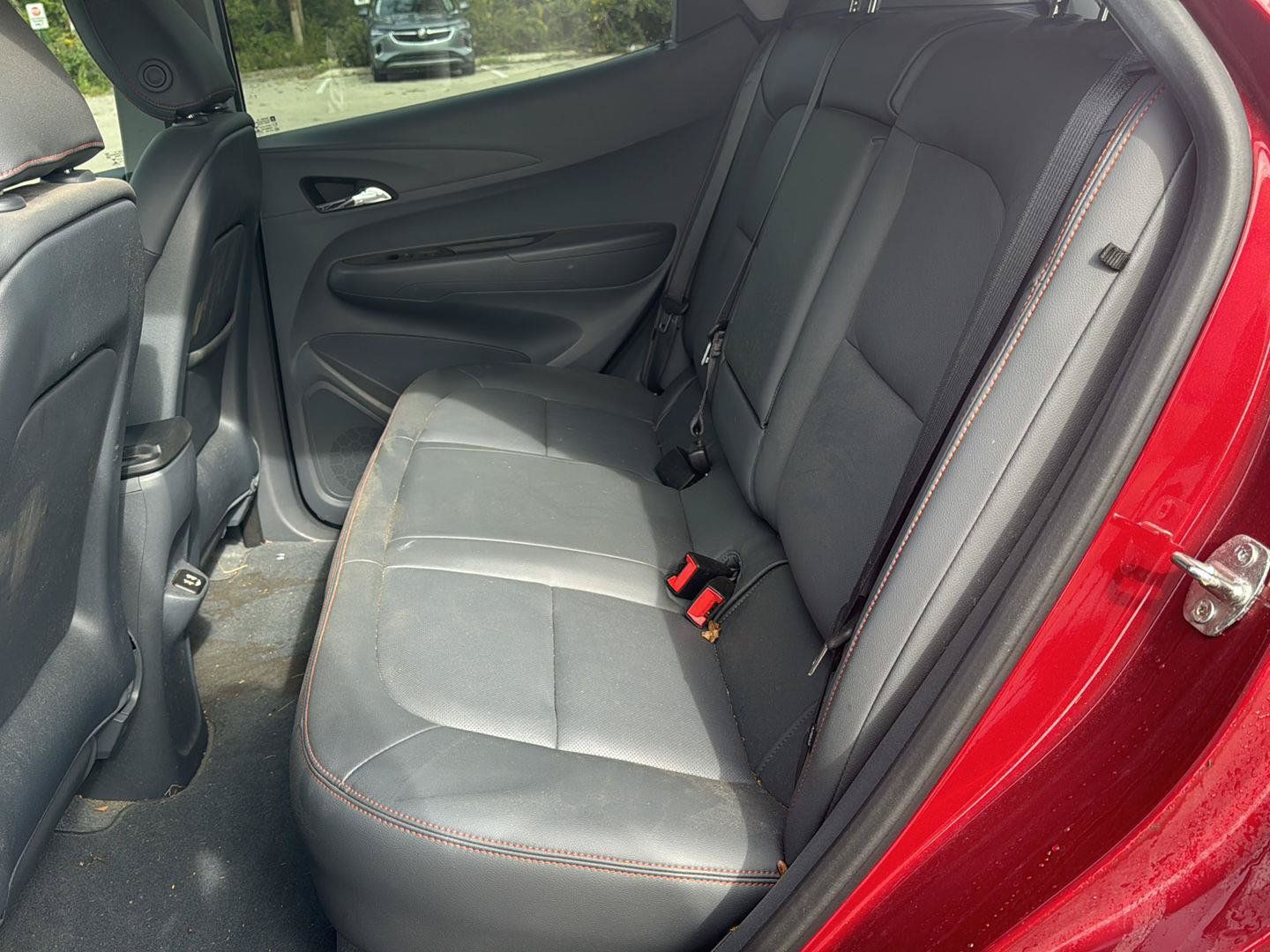 Used 2021 Chevrolet Bolt Premier w/ Infotainment Package FWD image 10