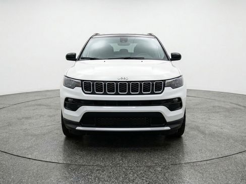 Used 2025 Jeep Compass Limited image 2