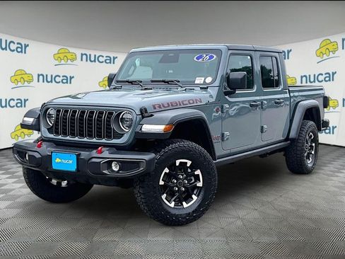 Used 2026 Jeep Gladiator Rubicon AWD/4WD image 3