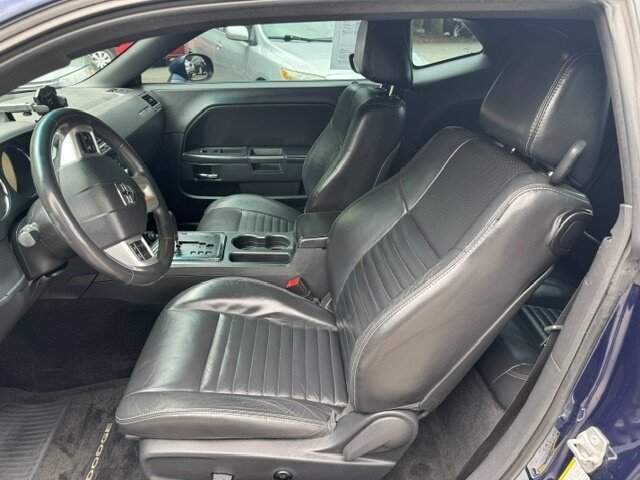 Used 2014 Dodge Challenger SXT Plus RWD image 10