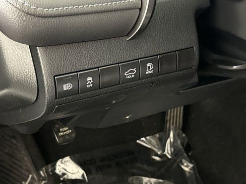 Used 2024 Toyota Camry SE w/ Blackout Package (TMS) image 12