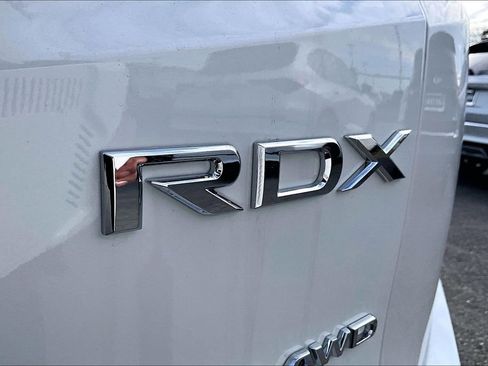 Used 2025 Acura RDX SH-AWD image 42