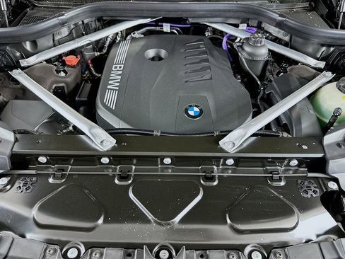 New 2026 BMW X7 xDrive40i w/ M Sport Package image 39