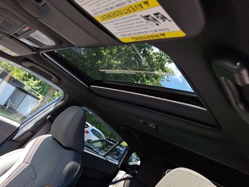 Used 2024 Subaru Crosstrek 2.5i Sport image 12