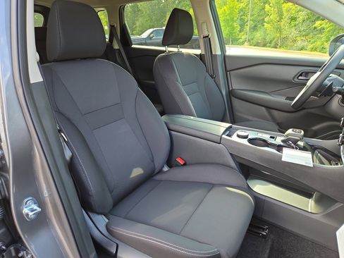 New 2026 Nissan Rogue S image 14