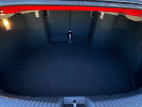 Used 2013 Volkswagen Beetle 2.5 image 40