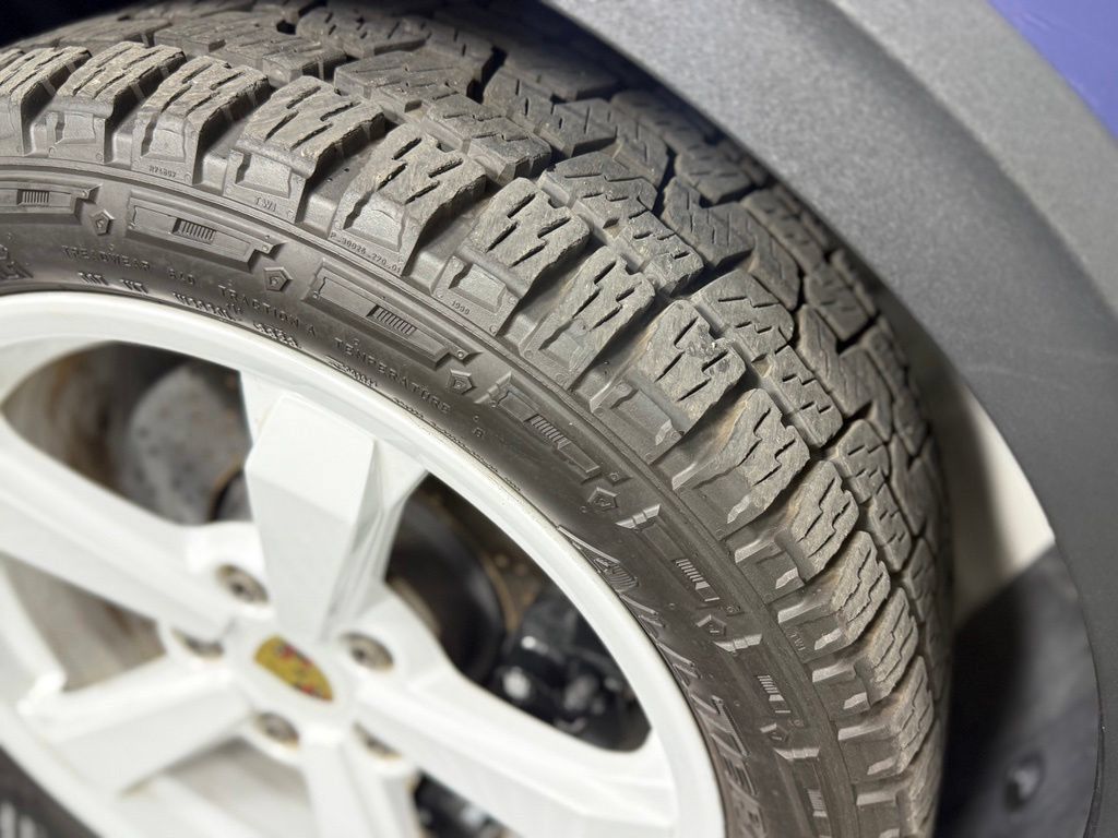 Used 2024 Porsche 911 Dakar AWD/4WD image 14