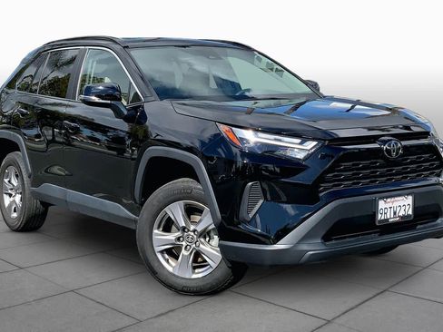 Certified 2025 Toyota RAV4 XLE FWD image 2