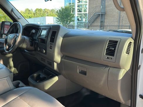 Used 2018 Nissan NV 2500 SV w/ Navigation Package RWD image 22