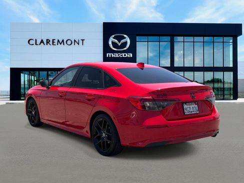 Used 2023 Honda Civic Sport image 6