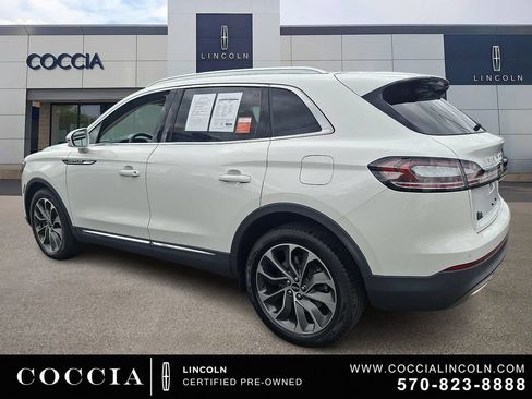 Certified 2023 Lincoln Nautilus Reserve AWD/4WD image 6