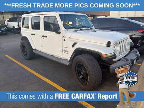 Used 2018 Jeep Wrangler Unlimited Sahara AWD/4WD image 3