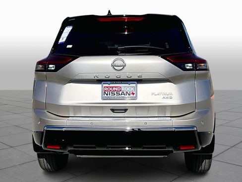 New 2026 Nissan Rogue Platinum image 4