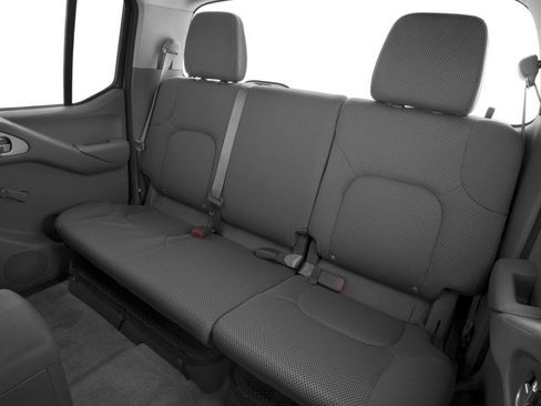 Used 2018 Nissan Frontier S image 17