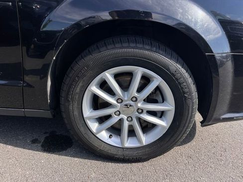 Used 2019 Dodge Grand Caravan SXT FWD image 33