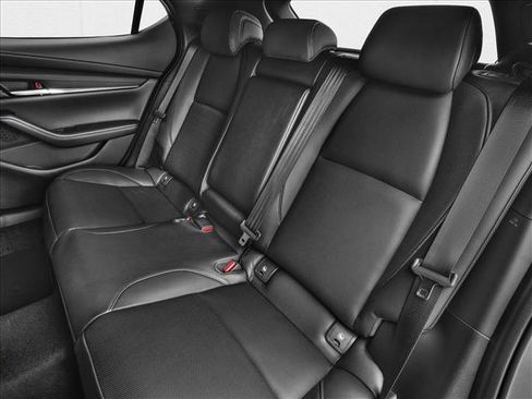 New 2026 MAZDA MAZDA3 Hatchback w/Premium Plus Pkg image 9