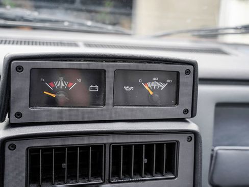 Used 1988 Pontiac Fiero GT RWD image 38