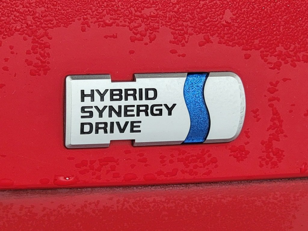 Used 2015 Toyota Prius Persona Series FWD image 9