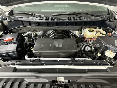 Used 2019 Chevrolet Silverado 1500 LTZ w/ LTZ Plus Package AWD/4WD image 9