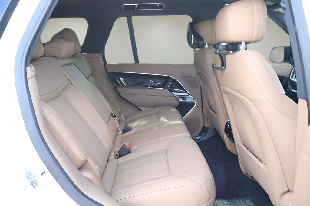 New 2026 Land Rover Range Rover SE AWD/4WD image 16