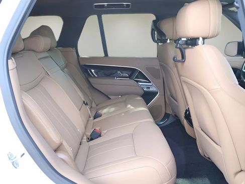 New 2026 Land Rover Range Rover SE AWD/4WD image 16