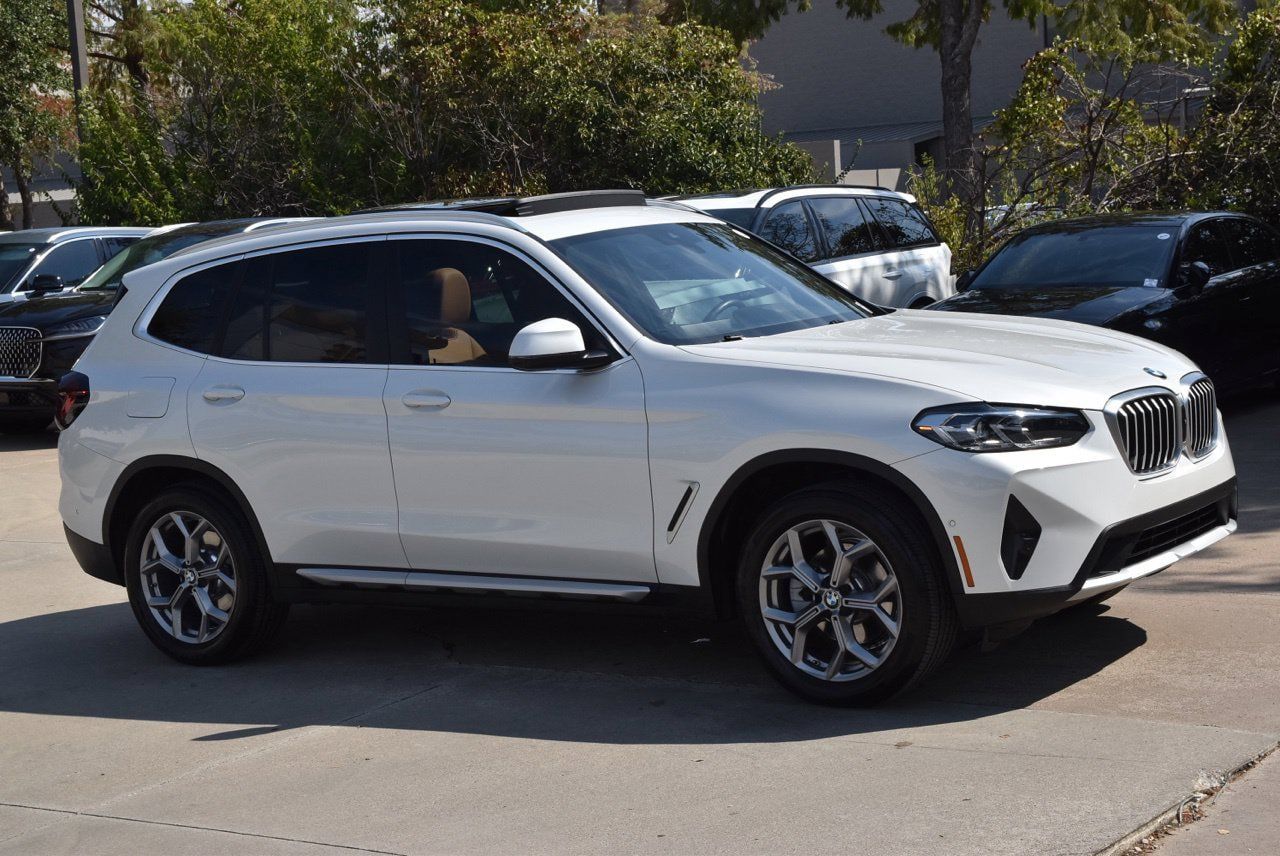 Used 2024 BMW X3 xDrive30i w/ Convenience Package AWD/4WD image 5