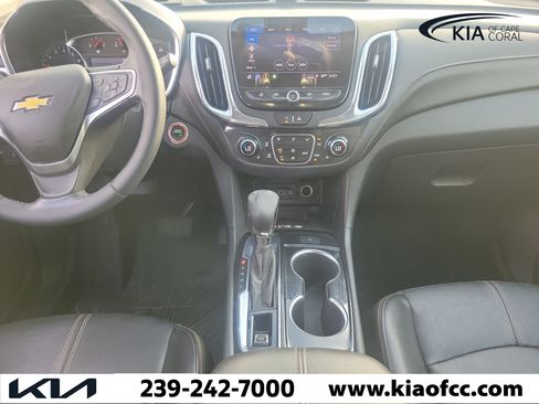 Used 2022 Chevrolet Equinox Premier w/ Redline Edition FWD image 17