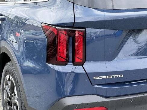 New 2025 Kia Sorento S w/ Panoramic Sunroof Package image 23